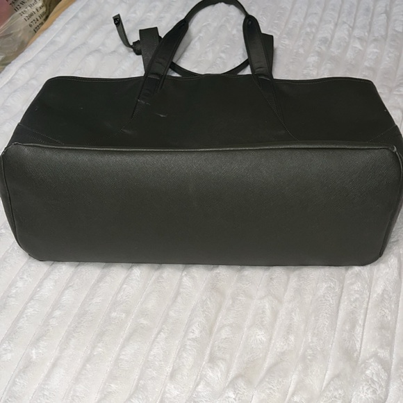 Lululemon All Day Tote - Picture 10 of 16